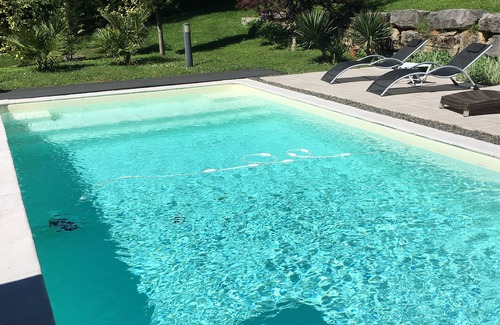Villeneuve d'Aveyron House | Architect house with terraces and outdoor swimming pool near medieval village