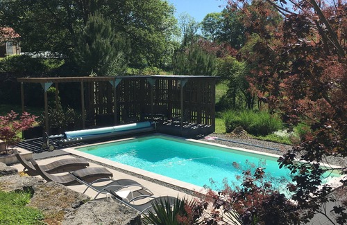 Villeneuve d'Aveyron House | Architect house with terraces and outdoor swimming pool near medieval village