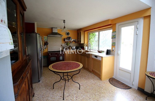 Montfrin Villa | ARCHITECT'S VILLA SWIMMING POOL 20min from Avignon, Nîmes and Camargue.