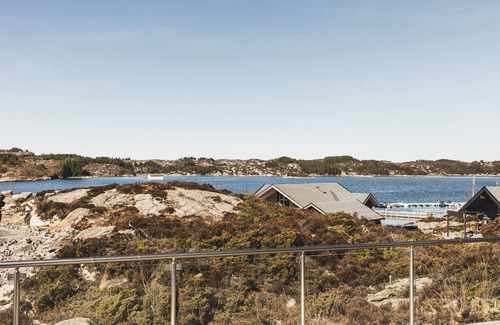 Sund House | ARCHITECTER-DESIGNED CABINET V/LARGE SEA WITH OUTDOOR JACUZZI