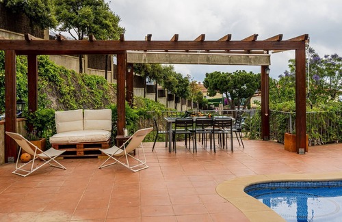 Teia Villa | Architectural jewel between sea and mountains