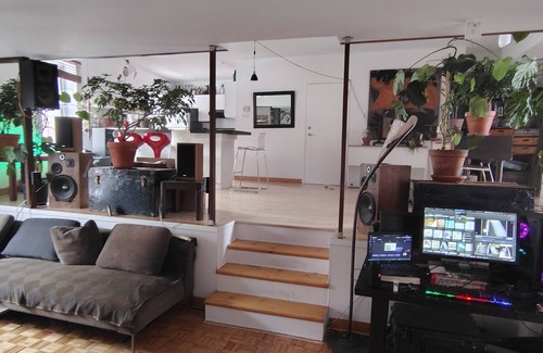Gay Village Apartment | Architectural Multi,-Level Loft Near Parc La Fontaine + bedrooms
