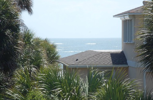 Saint Helena Island House | Architecturally Acclaimed 5bdr, 5 1/2 bath W/Fabulous Pool & Partial Oceanview