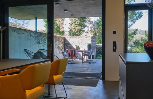 Erbach House | Architektenhaus Hello in Erbach mit High End Interieur zentral aber ruhig