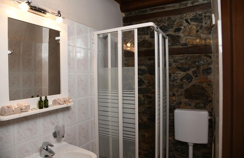 Aghios Athanasios Hotel | Archontiko Tarsouna