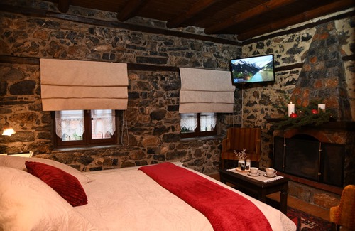 Aghios Athanasios Hotel | Archontiko Tarsouna