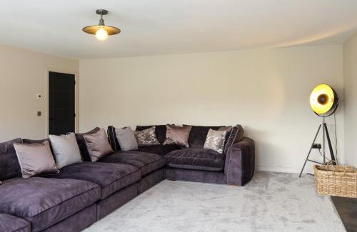 Blackburn House | Archstone House