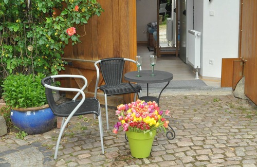 Breuberg Apartment | Archway Room - Guest Room - Fuhrhalterei Maul