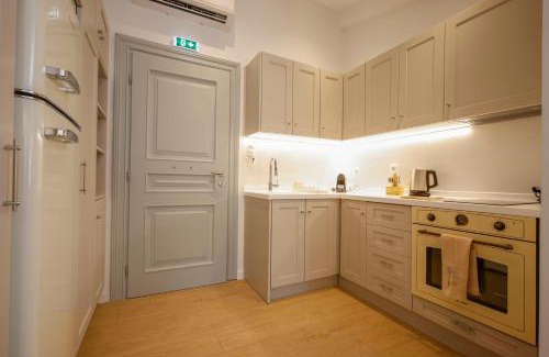 Old Town Apartment | Arco Collection