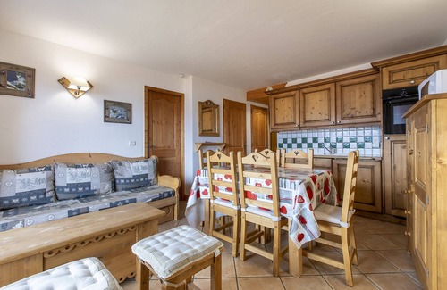 Arc-1800 Apartment | Arcs 1800, In RESIDENCE DE STANDING T3 6p. swimming pool, ski-in/ski-out dep/stop