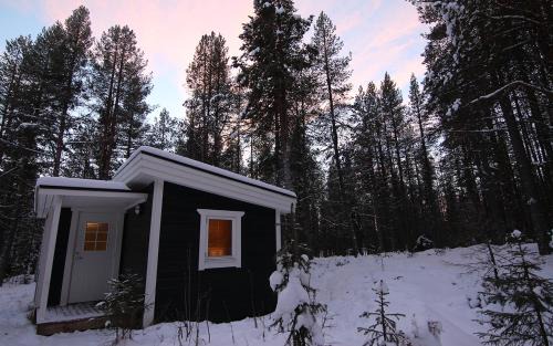 Jukkasjarvi Cabin | Arctic Island - Remote island, reachable only by boat or snowmobile