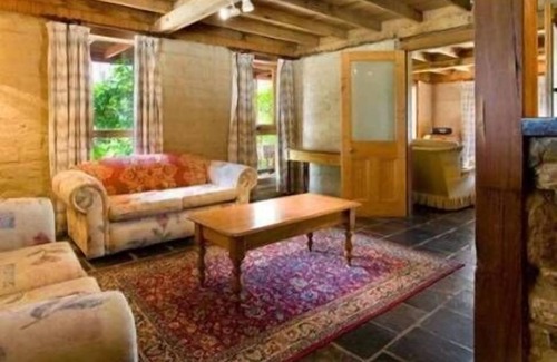 Guildford Other | Arda Cluggen - Near Daylesford