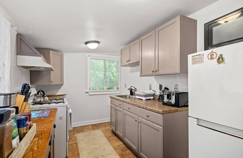 Ardentown House | Ardentown Cottage ~ Dog Inclusive ~ Sleeps 2