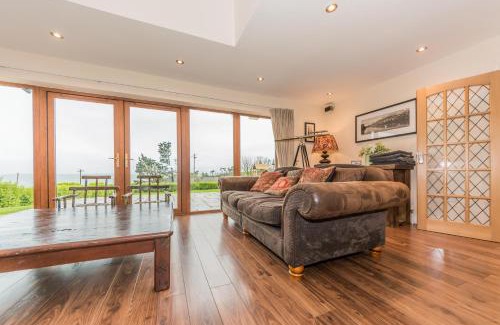 Kinsale House | Ardkilly Ridge, Kinsale Town,Sleeps 8
