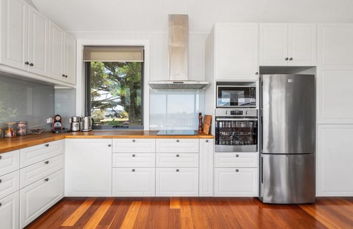 High Range House | Ardmoir Cottage - Stunning cottage with surround views of the Southern Highlands