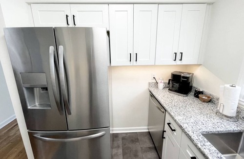 Midtown Apartment | Ardsley Upscale Living Unit #4