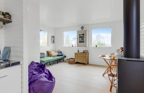 Bronde House | Are you dreaming of an island vacation away from the stress of everyday life? Then this house might