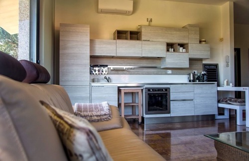 Dormelletto Villa | Are you looking for quiet and relaxation on Lake Maggiore? YOU are at home here