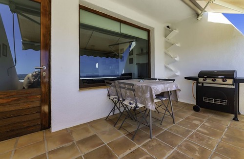 Javea Apartment | Are you looking for something unique for your well-deserved holiday? An exceptional holiday home? Then this is your ideal holiday destination… .