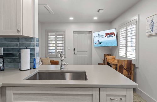 Captiva Cottage | Are you looking for a quaint fishing village in the heart of Captiva Island? - Jensen's Cottage #09