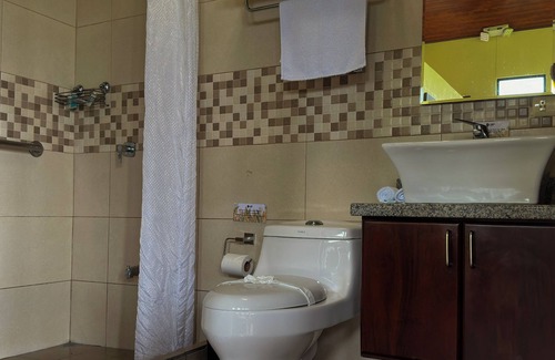 La Fortuna Hotel | Arenal Roca Suites