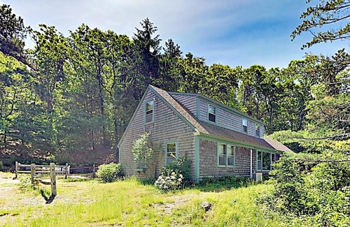 Orleans House | Areys Pond Point