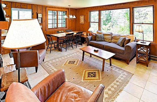 Orleans House | Areys Pond Point