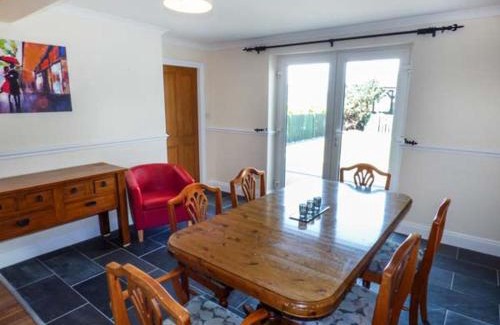 Bethesda House | Arfryn