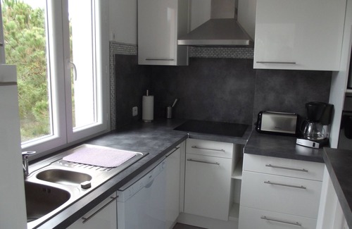 Argeles Plage Apartment | Argelès - Sea front (renovated) - Sea view - 20m beach (direct access) - wifi