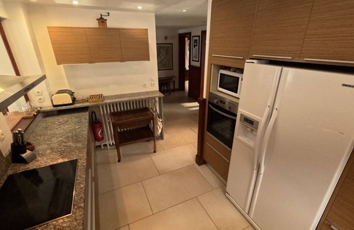 Montroc Ski Chalet | Argentiere: Argentiere/Chamonix- Near slopes- Hot tub - Stunning views