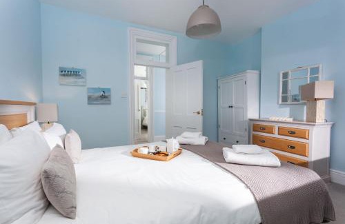 Penzance House | Argus Cottage