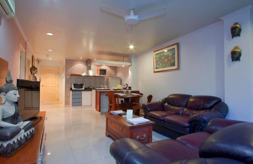 Pratumnak Hill Apartment | Argyle 1 Bed (6) 80 m2 Phratamnak