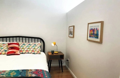 North Hobart House | Argyle Embrace Perfect Location to Explore Town