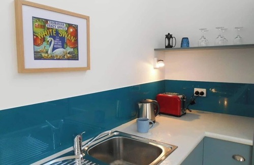 North Hobart House | Argyle Embrace Perfect Location to Explore Town