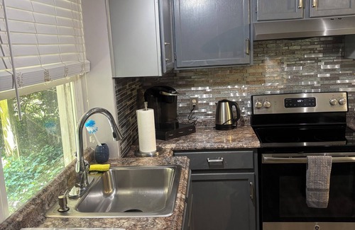 Sea Scape Apartment | Argyles Place 3 beds/Spa bath/kitchen pet friendly