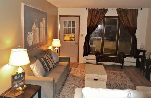 Grand Forks Apartment | Arhaus 2