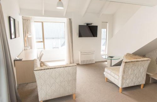 Dunedin Hotel | Aria on Bank
