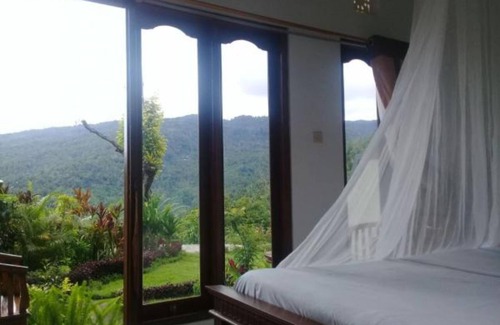 Munduk House | Aris Homestay and Warung Made