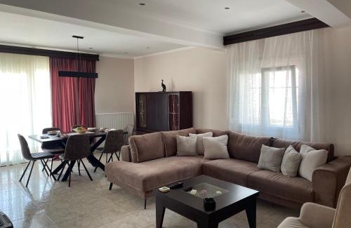 Krinidhes Apartment | Aristides Guesthouse