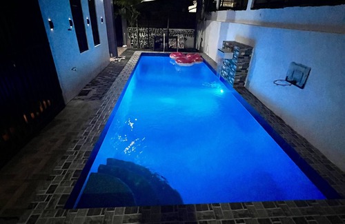 Angeles City House | Arizona Splash Private Pool Villa