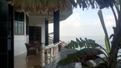 Tumbu Village Resort | ArjunaBungalows