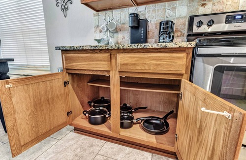 Frisco House | Ark House, Cozy Family Retreat With Heated Pool