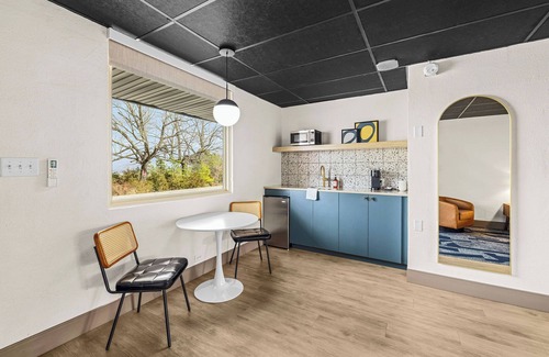 Prairie Creek Hotel | Arka Motel