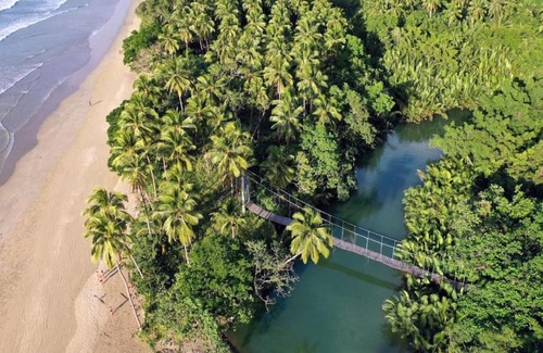 Puerto Princesa Hotel | Arkadia Beach Resort by RedDoorz