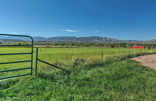 Canon City House | Arkansas River Valley Casita: 9-Acre Hayfield!
