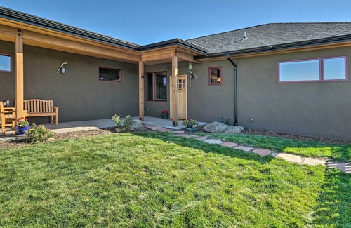 Canon City House | Arkansas River Valley Casita: 9-Acre Hayfield!