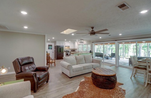 Greers Ferry House | Arkansas Vacation Rental on Greers Ferry Lake!