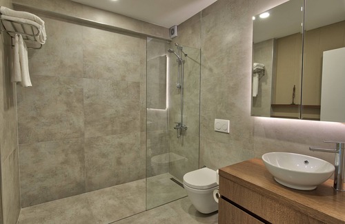 Konyaalti Apartment | ARKK HOMES 5,6,7,8 / 2 BEDROOM APARTMENT WITH SEA VIEW Max. 5 people capacity.
