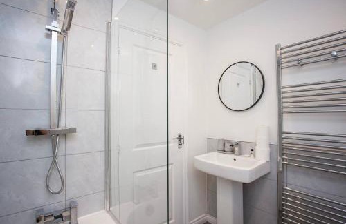 Allensford House | Arkless Grove Free Parking Wifi