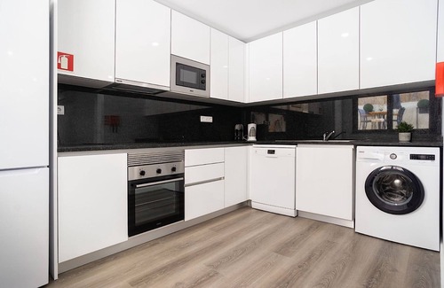 Se Apartment | Arla Brown Apartment, Wifi, AC, Terrace !New!